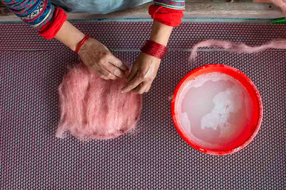 Layering wool fiber 