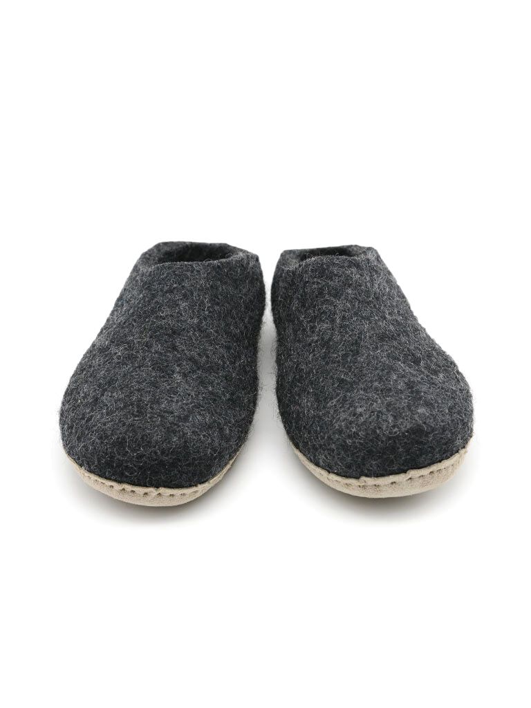 charcoal felt wool slipper