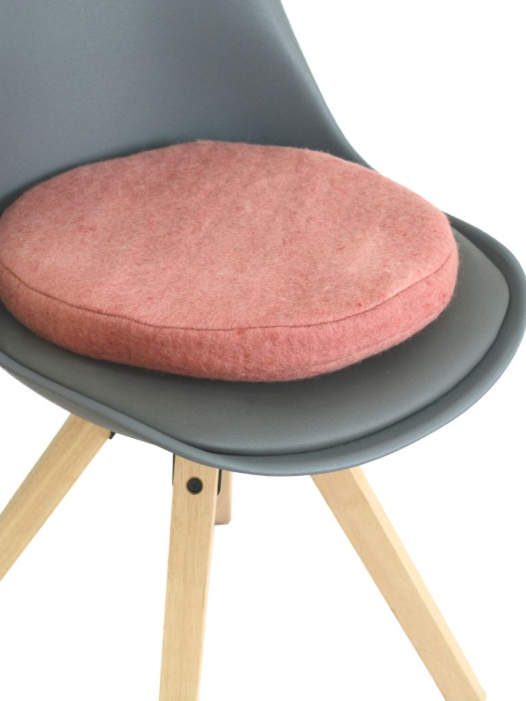 https://woollyfelt.com/wp-content/uploads/2022/04/cozy-rose-pink-thick-chair-pad.jpg.jpg