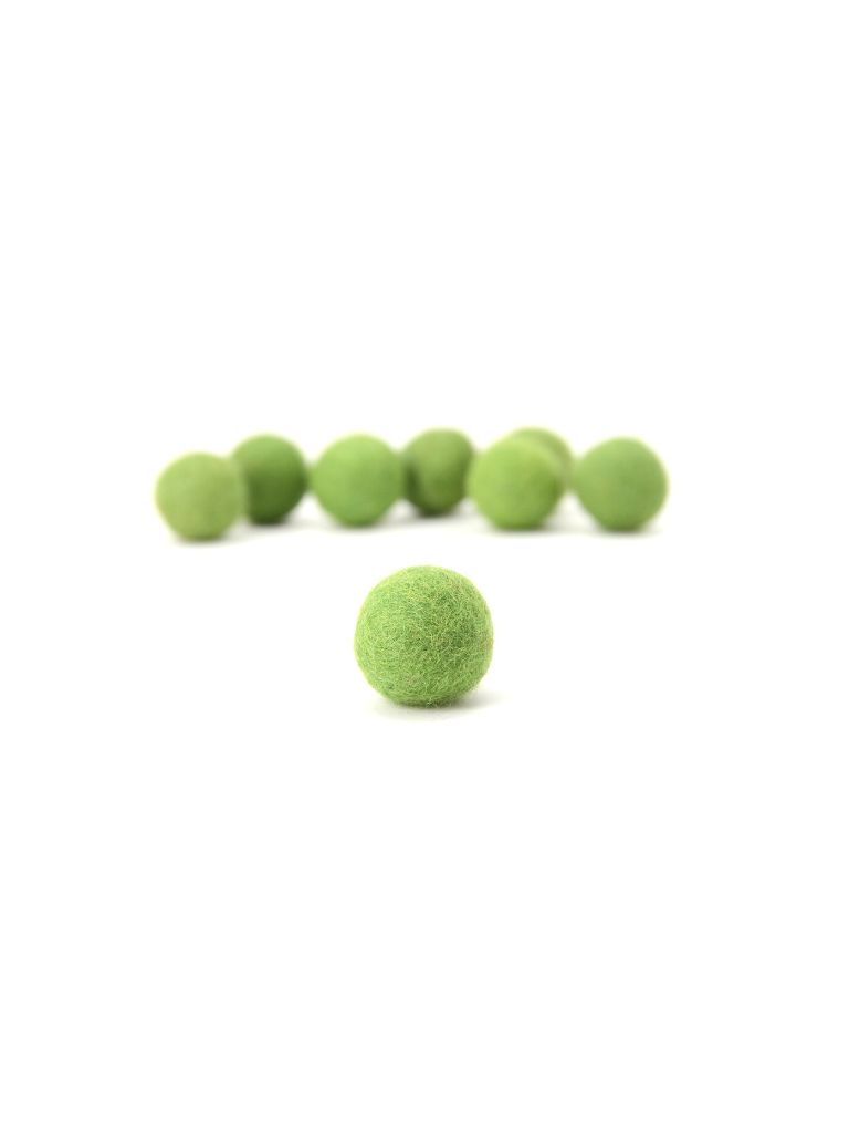 Felt Green Wool Ball 2 Cm Ball.jpg