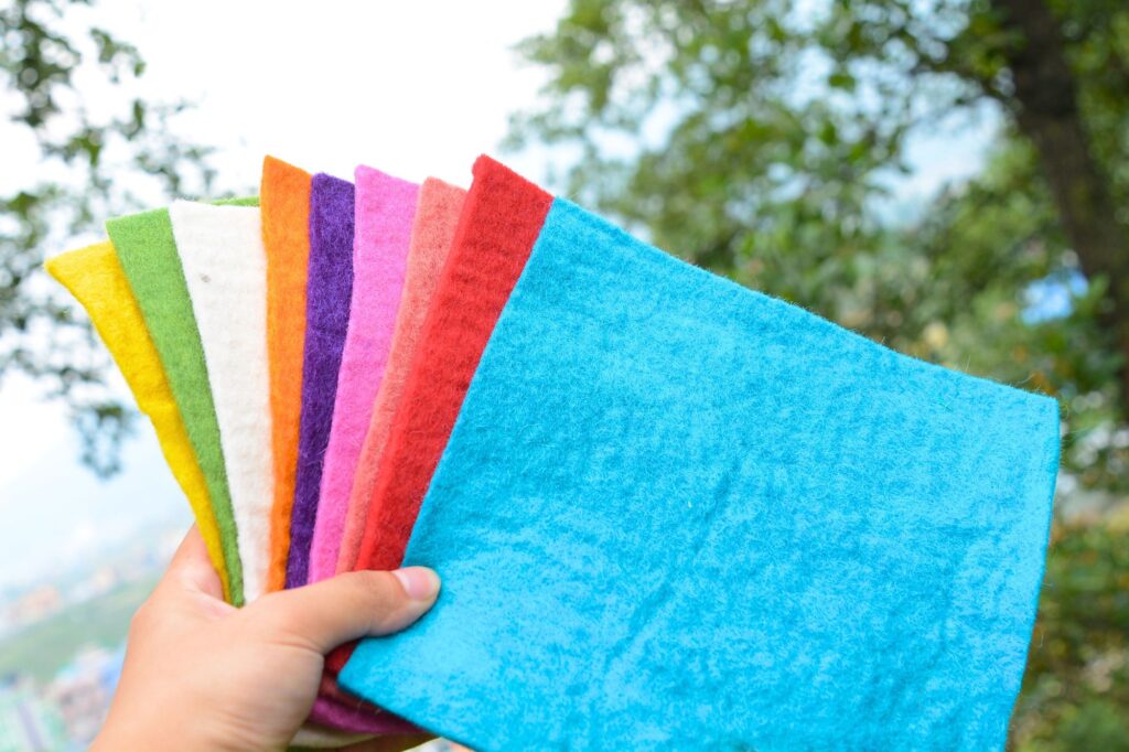 Felt vs Other Fabrics – Which One Should You Choose? 