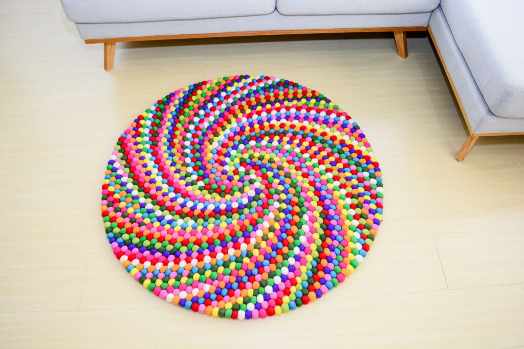 handmade-swirl-ball-rug